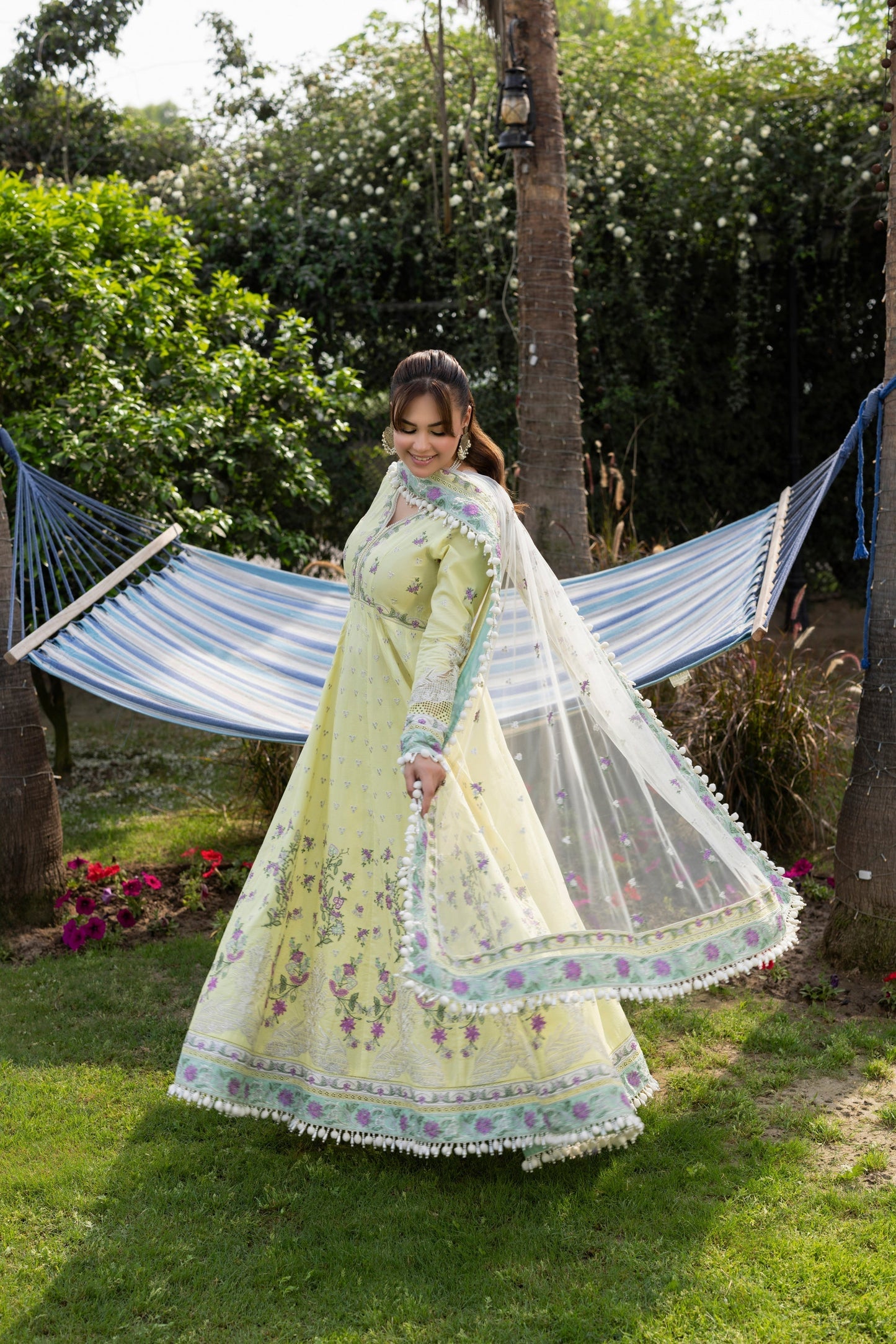 3PC LAWN EMBROIDERED SHIRT WITH NET EMBROIDERED DUPATTA AND TROUSER -728