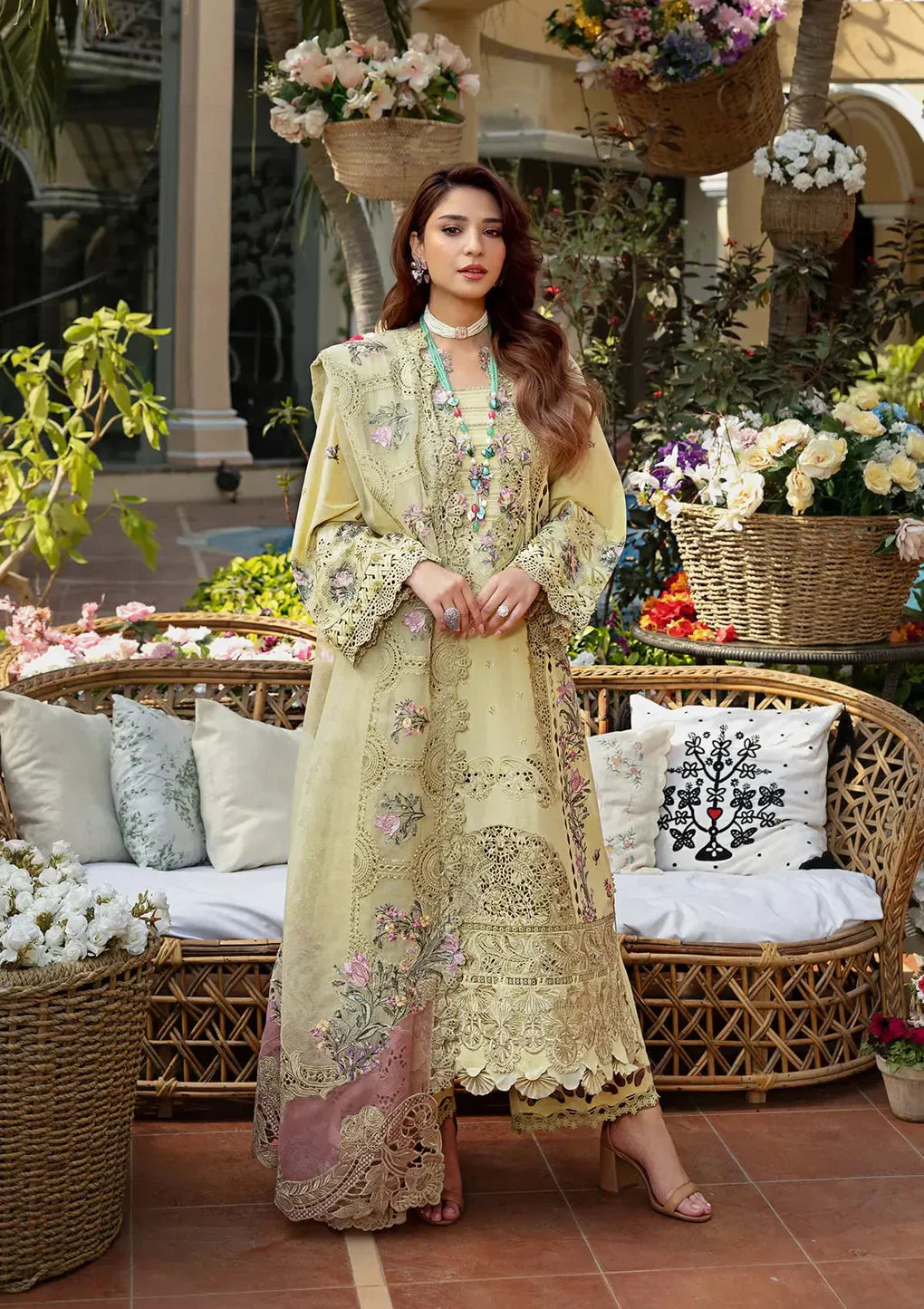 PREMIUM EMBROIDERED LUXURY  LAWN | UNSTITCHED 3-PIECE SUIT 711
