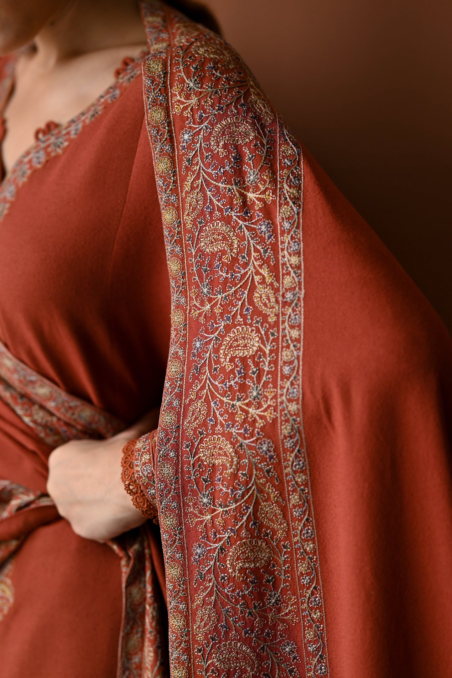 3PC UNSTITCH DHANAK EMBROIDERED SHIRT WITH DHANAK EMBROIDERED SHAWL AND TROUSER- 679