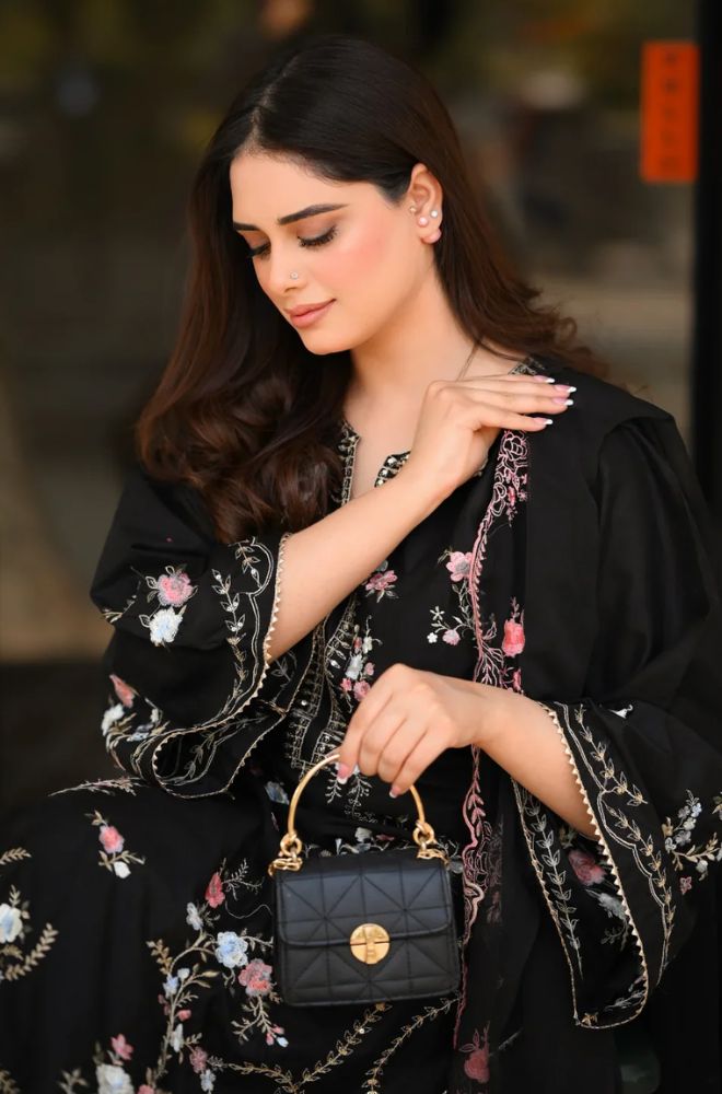 Summer Unstitch 3Piece Lawn Embroidered Suit-731